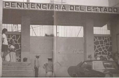 Antigua Penitenciaría del Estado-Penal de Atlacomulco-Acapantzingo-Source-FB La verdadera historia de Cuernavaca Photo de la Antigua Peni antes de ser demolida